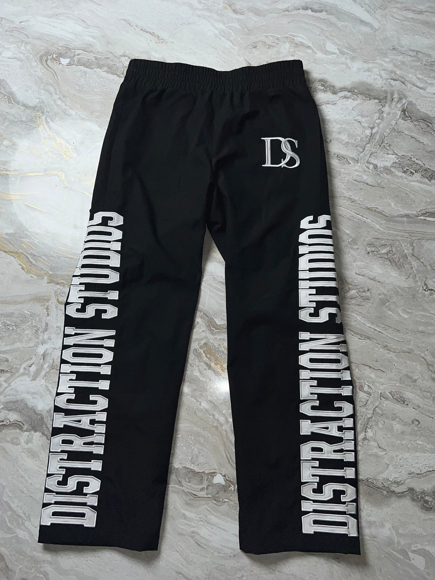 Distraction studios reflective set
