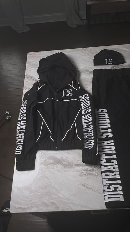 Distraction studios reflective set